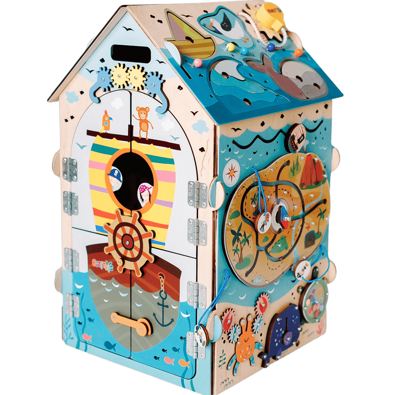 Tablica manipulacyjna Busy House Pirate — drewniana zabawka sensoryczna dla chłopca BiziToys - 1
