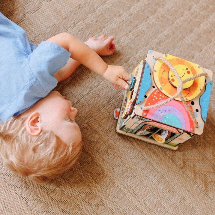 Babes zabawka dla dziewczynki — infografika aktywności edukacyjnych - 8