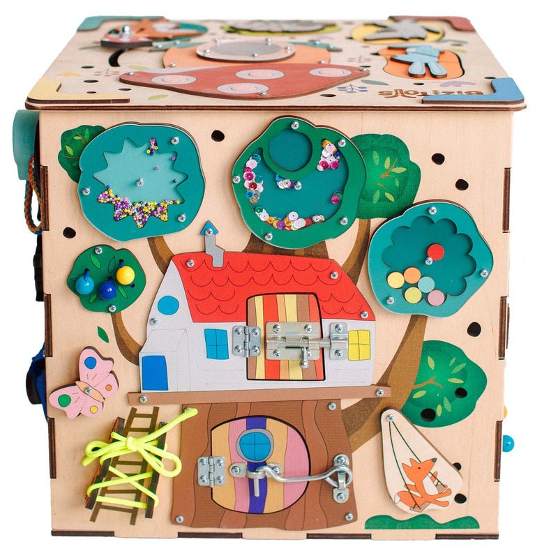 Kostka edukacyjna Busy Cube XL Forest — duża drewniana kostka manipulacyjna montessori BiziToys - 1